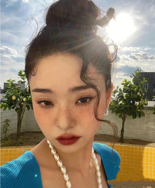 宋智雅最新妝容趨勢(shì)，揭秘時(shí)尚新潮的秘密