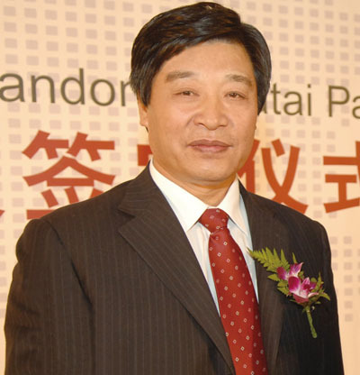 信利李健華的最新動態(tài)與顯著成就概覽
