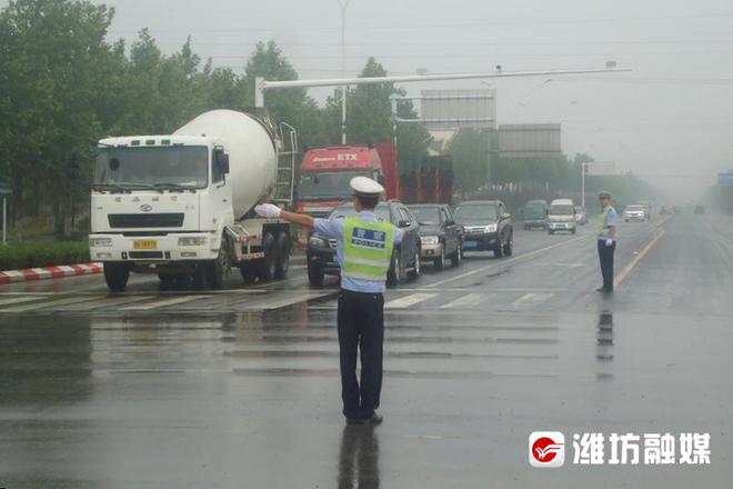 最新交警車輛指揮系統(tǒng)，提升交通管理效率與保障安全的先鋒力量