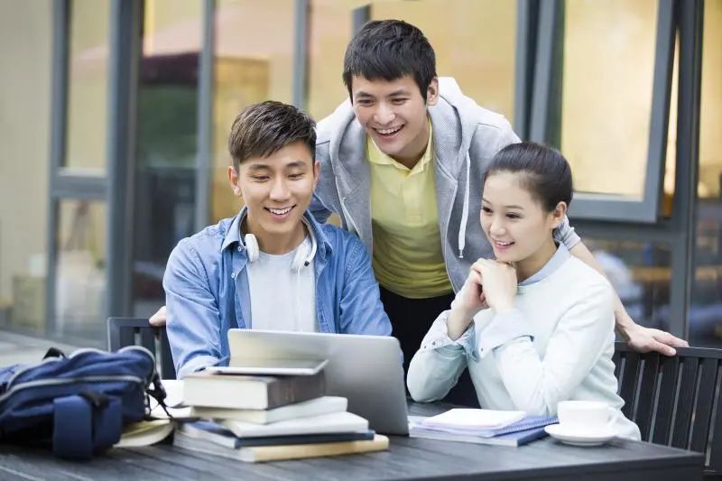 零零后職場最新動態(tài)，觀察與深度解析