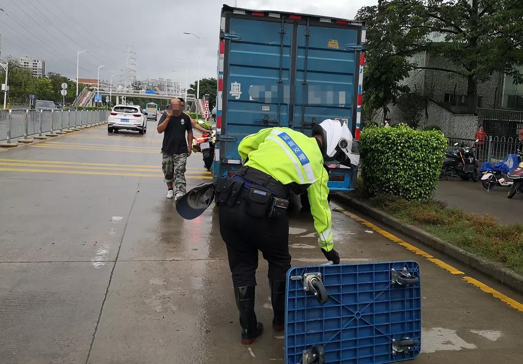 深圳市暴雨最新報告