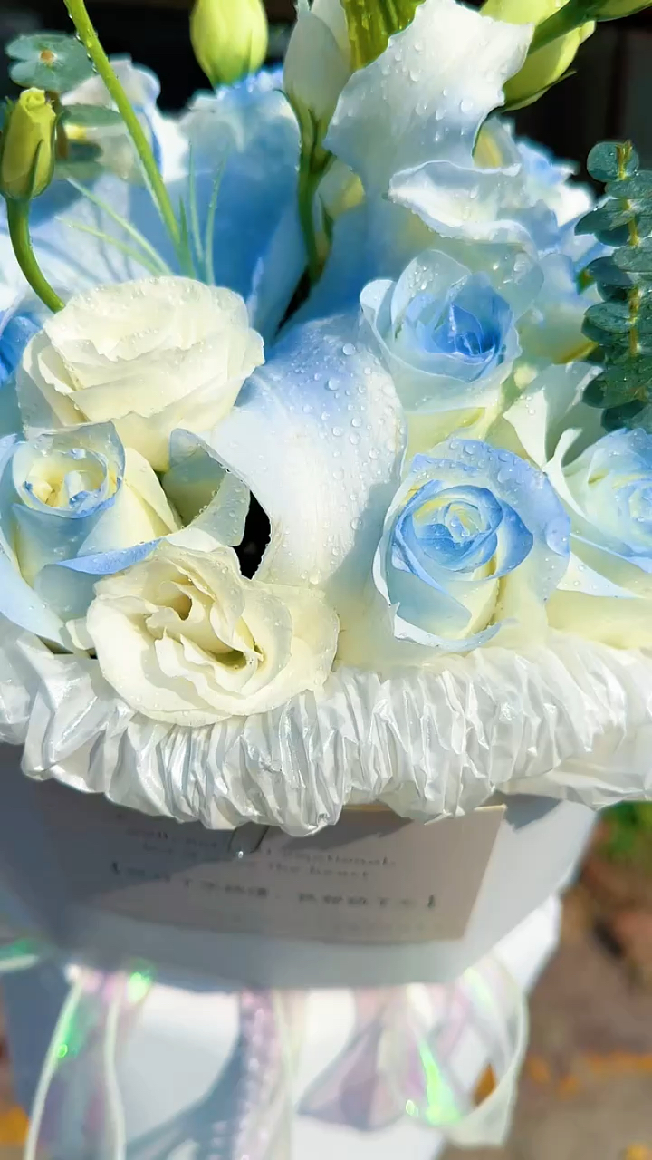 碎冰藍花束，時尚浪漫的新典范