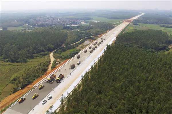 云應公路最新動態(tài)，建設進展、未來規(guī)劃及其影響分析
