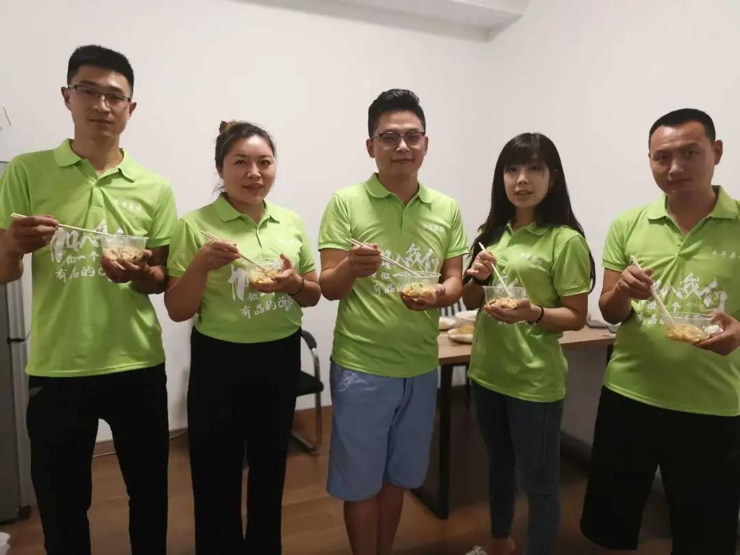 專家解讀蛋殼公寓最新事件，行業(yè)變革與挑戰(zhàn)分析